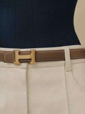 Mini H belt buckle & Reversible leather strap 24&nbsp;mm, View: Worn, worn, view 3 of 3