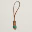 Oran Nano charm, vert jade/naturel sable/noir, no stock