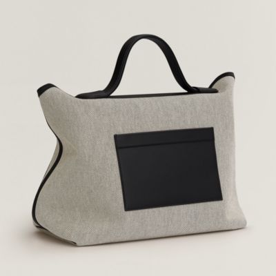 エルメス】ブラックレザーケース スクエア型 いま「エルメス」で買う