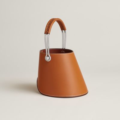HERMES ブラウンレザーショルダーバッグ~~ HERMES（ショルダーバッグ ・ ブラウン/茶色系）のフリマ