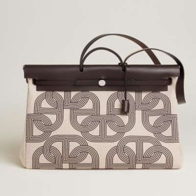 084076CKAB_worn_1?size=3000,