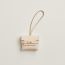 Kellyfestival charm, craie