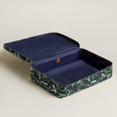 ブラック - トラベルアクセサリーとポーチ | Hermès - エルメス-公式サイト