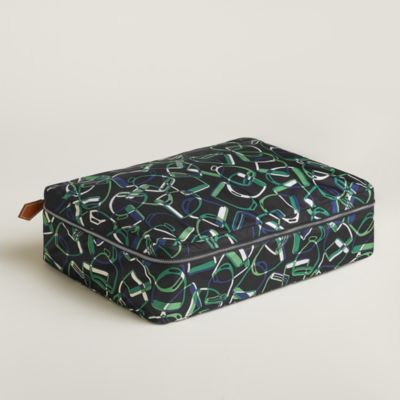 ケース 《ウース・ドゥ・ヴォヤージュ》 MM | Hermès - エルメス-公式