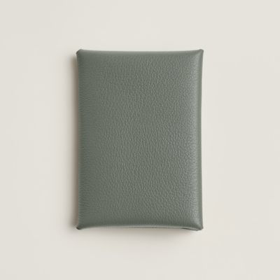 （HERMES）Porte-cartes Calvi Duo Compact Calvi Duo Compact card holder | Hermès Canada