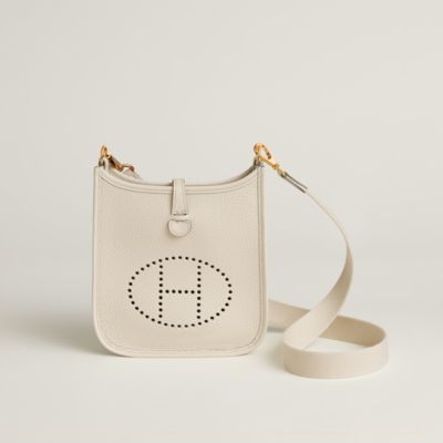 Evelyne 16 Amazone 백