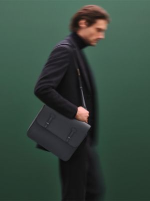 Hermès Messenger 57 bag, View: Worn, worn, view 5 of 5