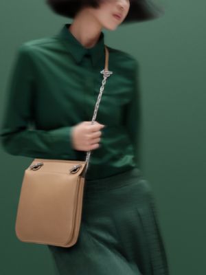 Poche Cliquetis肩背包, 檢視: 佩戴, worn, 檢視共6張圖片的第6張
