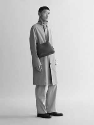 Bolide Messenger bag, View: Worn, worn, view 2 of 5