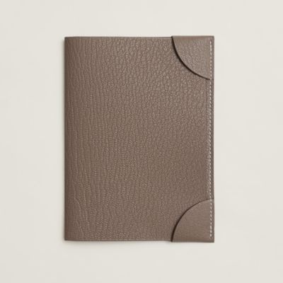 087356CA18_front_wm_1?size=