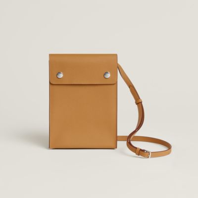 Hermèsnap Vertical To Go pouch