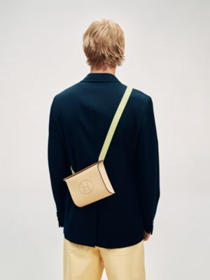 Hermès Videpoches 백, 보기: 이미지: 제품 착용 이미지, worn, 4개 중 7번째 보기