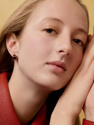Medor earrings, small model, View: Worn, worn, view 2 of 2