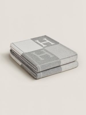 プレード 《アヴァロンIII》, イメージ: 正面から見たイメージ, front, ビュー4の4