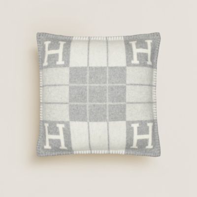 HERMES (エルメス) Ithaque Pillow イターク 挟まれ クッション ベージュ