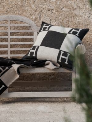 Avalon pillow, large model, View: front, front, view 2 of 4