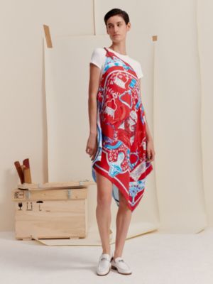 Silk dress, View: Worn, worn, view 4 of 9
