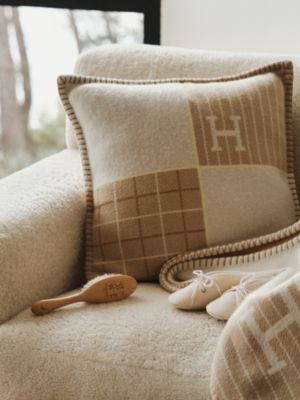 Avalon Cabriole pillow, View: front, front, view 4 of 4