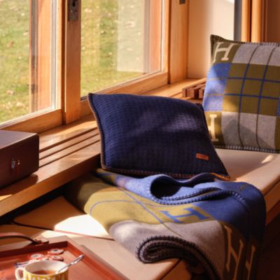 Pillows - Home Textiles | Hermès USA