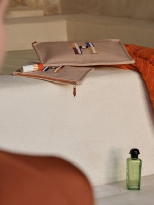 Trousse Faubourg Corner, petit modèle, Vue: Vue portée, worn, vue 3 sur 3