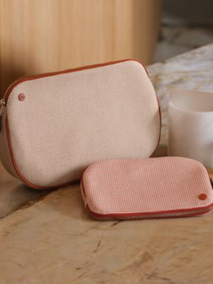 Echappee case, medium model, View: front, front, view 2 of 4