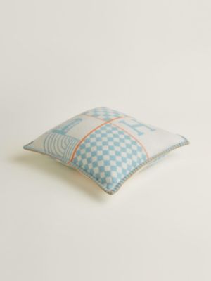 Avalon Animaux Nattes pillow, View: front, front, view 3 of 4
