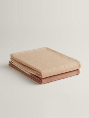 Cabriole blanket, View: Folded, folded, view 5 of 5