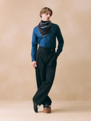 Horse Splas'H 100方巾, 檢視: 佩戴, worn, 檢視共2張圖片的第4張