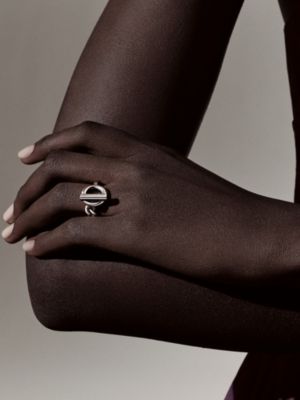 Croisette ring, small model, View: Worn, worn, view 2 of 2