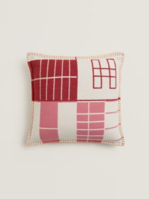 Atelier d'Artiste pillow