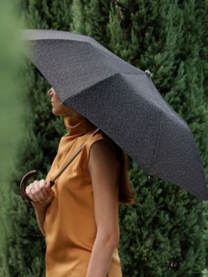 Pluie de H folding umbrella, View: Worn, worn, view 2 of 5
