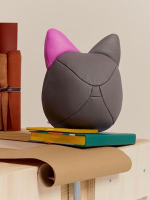 Cat paperweight, View: front, front, view 4 of 4