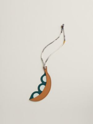 Bean charm, View: front, front, view 4 of 5