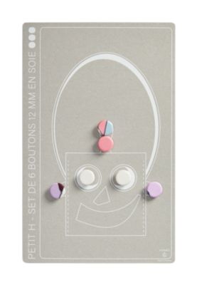 Silk buttons