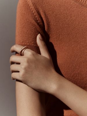 Vertige Cœur ring, medium model, View: Worn, worn, view 2 of 2