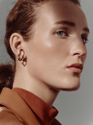 Brincos pendentes Hermès Clou d'H, Exibir: Sendo usado, worn, visualizar 2 de 2