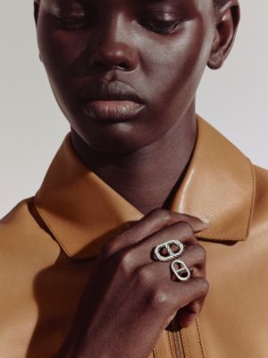 Chaine d'ancre Alea II twisted ring, medium/small model, View: Worn, worn, view 2 of 2