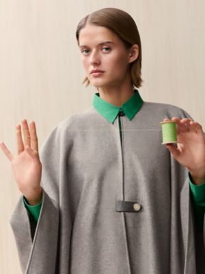 Cashmere cape, View: Worn, worn, view 2 of 7