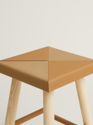 Ash tree stool MM, View: front, front, view 2 of 3