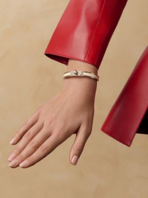 Mini Clic Kelly bracelet, View: Worn, worn, view 3 of 4