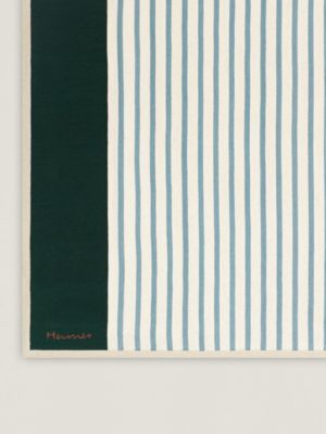 Cordelie H Vibration carpet, View: front, front, view 4 of 4