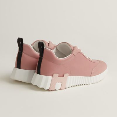 Bouncing sneaker