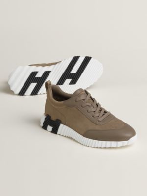 Bouncing sneaker