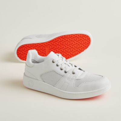 『24』HERMES90cm x 90cm Free sneaker | Hermès Australia
