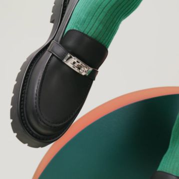 モカシン 《アイコン》 - ブラック | Hermès - エルメス-公式サイト 