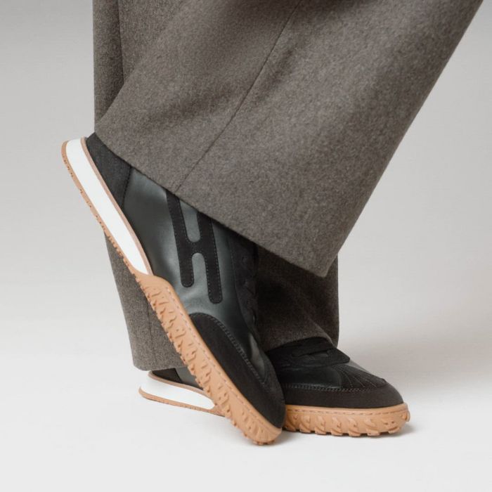 jet-sneaker--242925ZH6M-back-