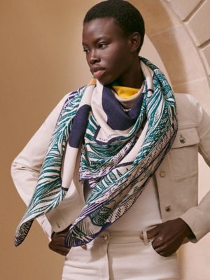 Cavalier en Formes shawl 140, View: Worn, worn, view 2 of 3