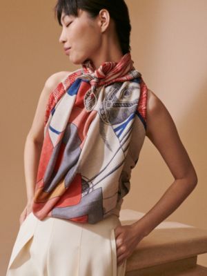 Cavalier en Formes shawl 140, View: Worn, worn, view 2 of 3