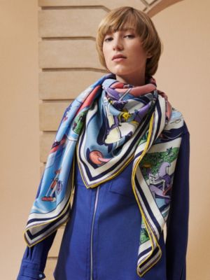 Hermès Locomotion shawl 140, View: Worn, worn, view 2 of 3