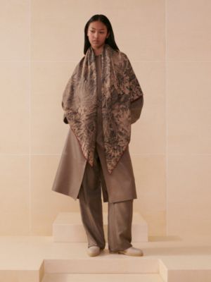 カレジェアン カシミヤシルク 《パレルモの植物園にて》, イメージ: 着用例, worn, ビュー2の3